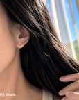 Round Diamond Stud Earrings